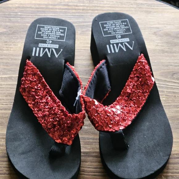 Women's Red Sandals - Picture 2 of 3